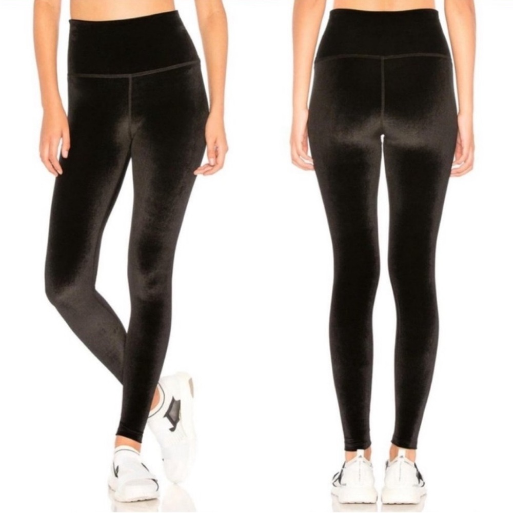 BEYOND YOGA Velvet Motion High Waisted Midi Legging Sz M